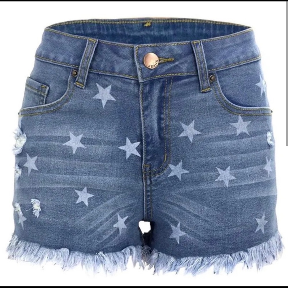 New! Raw Hem Star Printed Distressed Denim Jeans Shorts - Picture 2 of 5